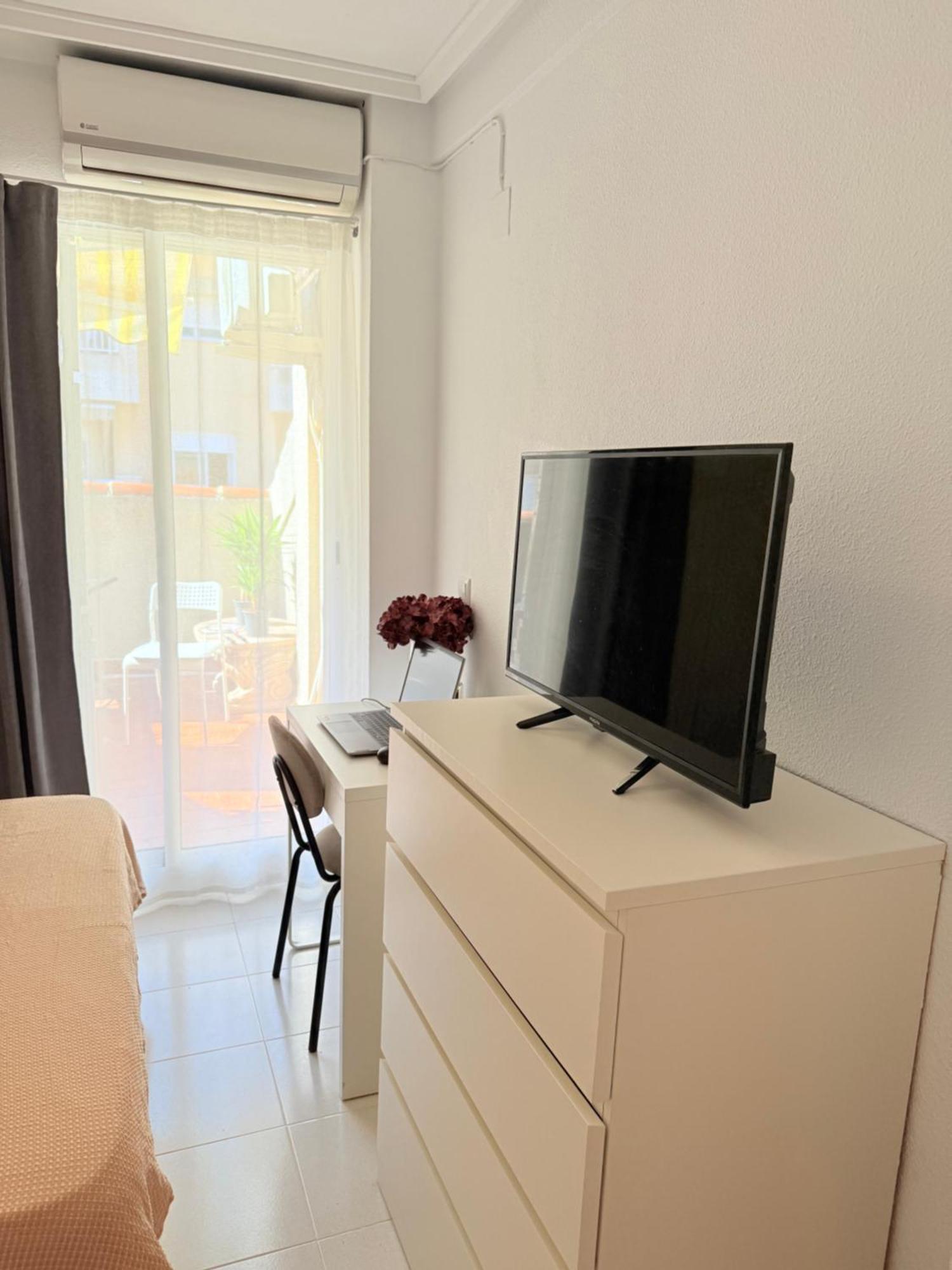 Two- Story Near The Sea 5 Minutes Apartment Torrevieja